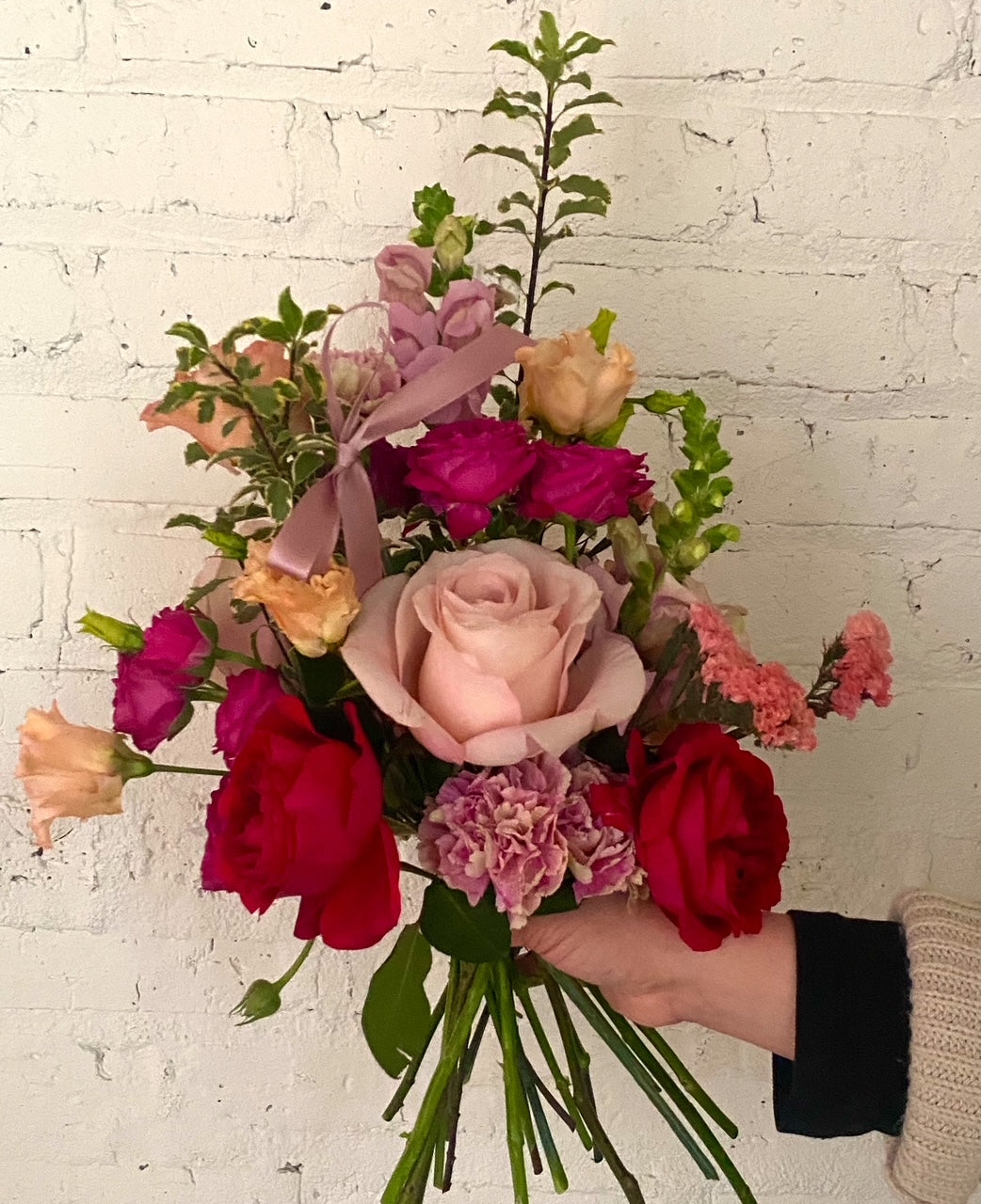 Sweetheart Vase & Hand-Tie Arrangement